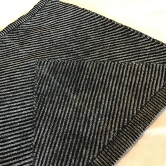 Urban Outfitters Charcoal Knit Skirt - Picture 4 of 9